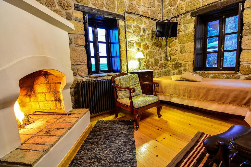 Varnevo Guesthouse Ано-Трікала Екстер'єр фото